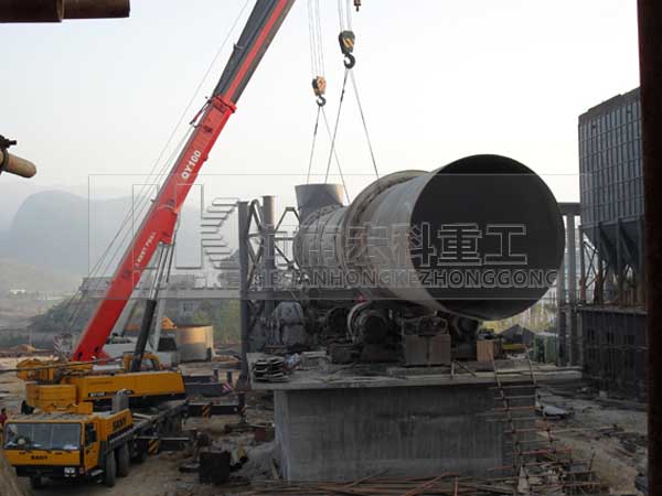 氧化鋅在玻璃加工中的應用，能使玻璃產生特殊性質